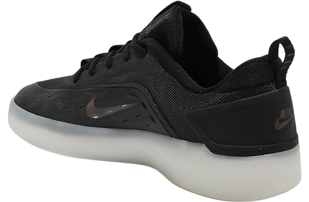 Nike SB Nyjah 4 Black / White