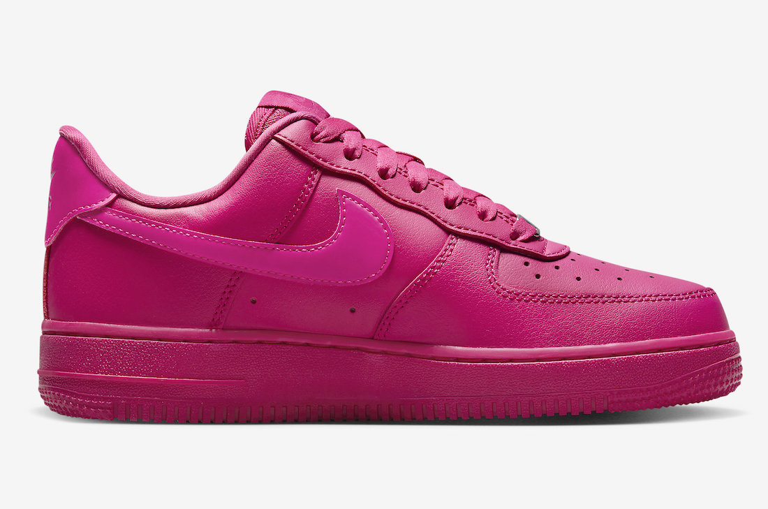 Nike WMNS Air Force 1 Low Fireberry