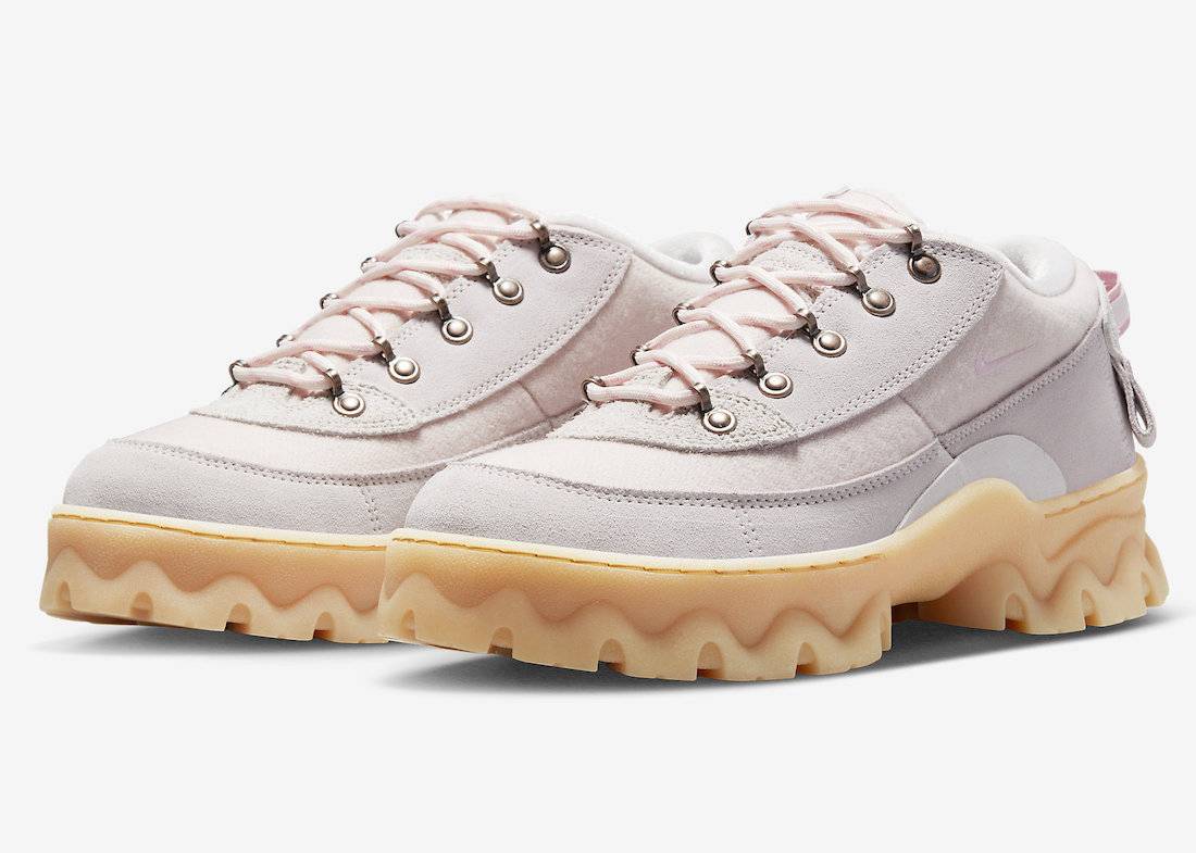 Nike WMNS Lahar Low Teddy Bear
