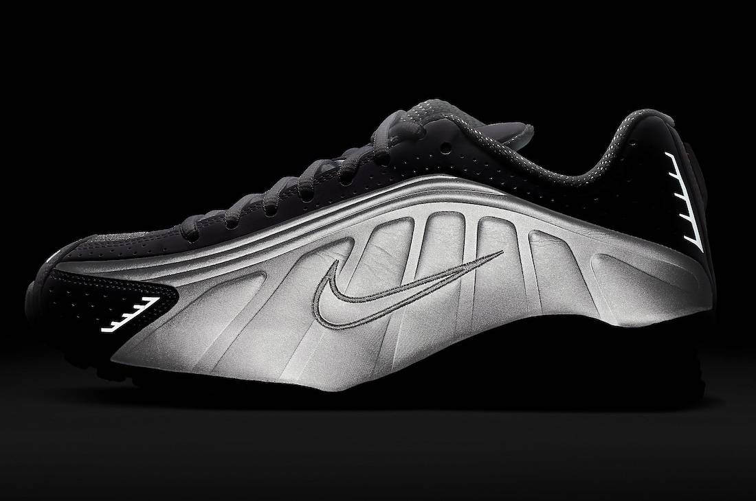 Nike WMNS Shox R4 White Metallic