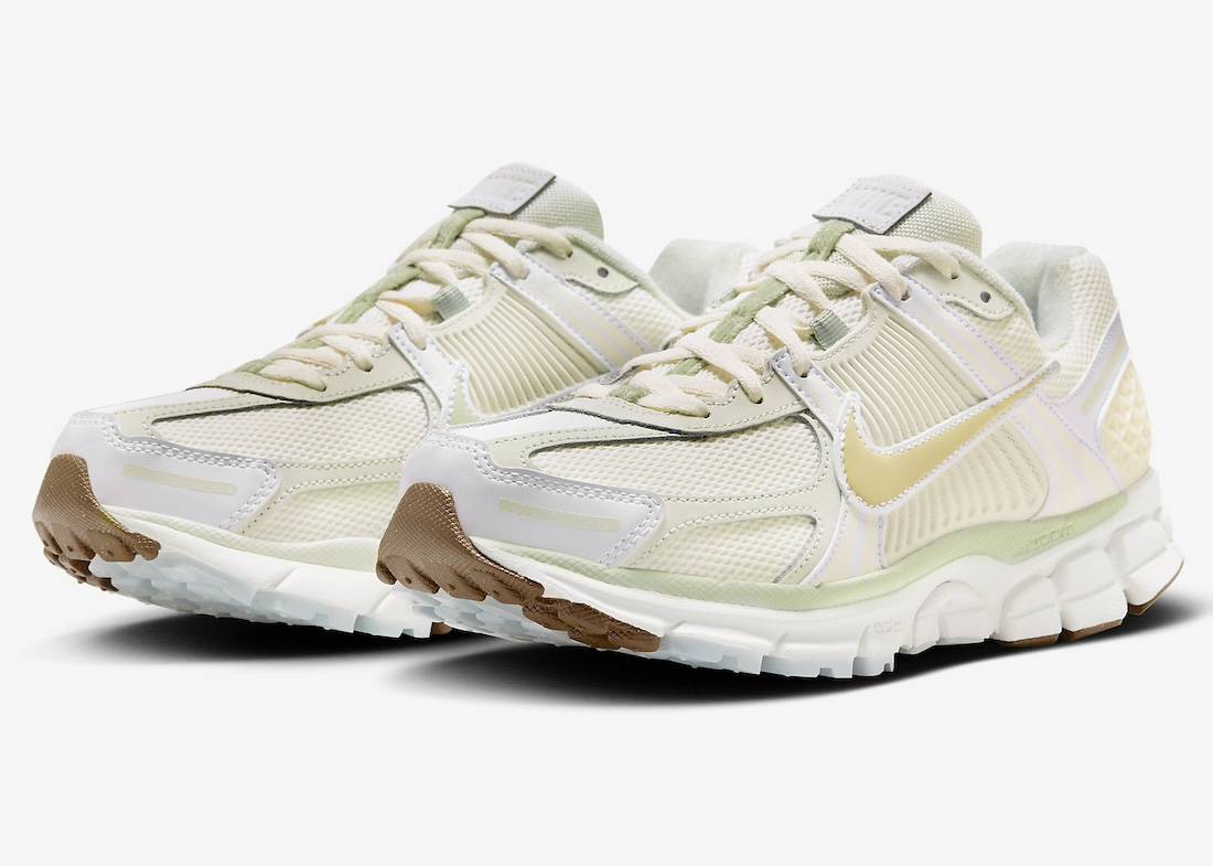 Nike WMNS Zoom Vomero 5 Sail Gold
