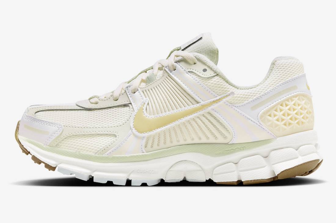 Nike WMNS Zoom Vomero 5 Sail Gold