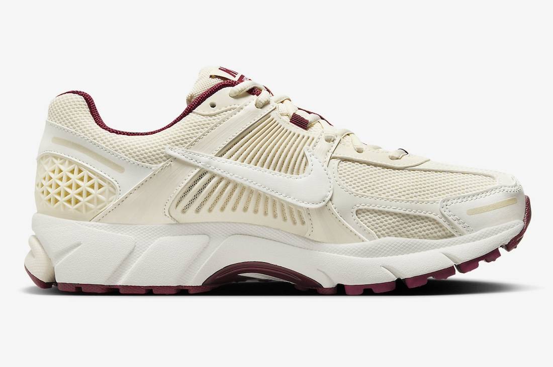 Nike WMNS Zoom Vomero 5 Valentine’s Day