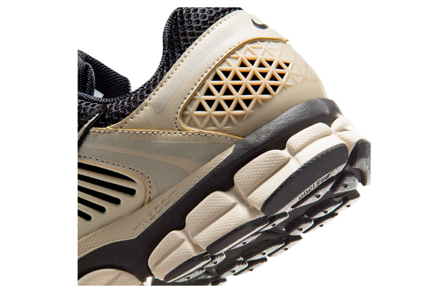 Nike Zoom Vomero 5 Black / Cream II