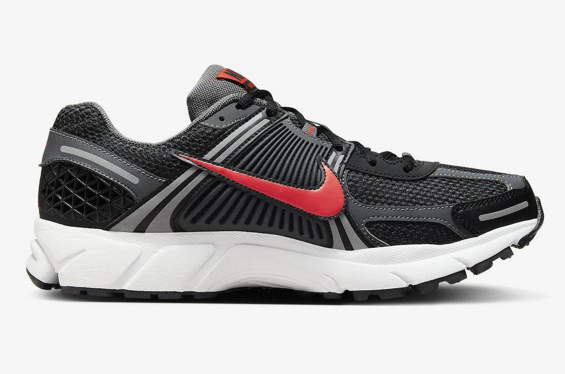Nike Zoom Vomero 5 Black Picante Red