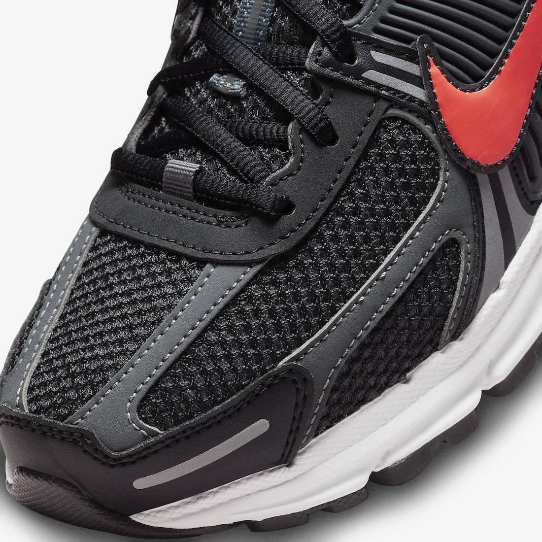 Nike Zoom Vomero 5 Black Picante Red