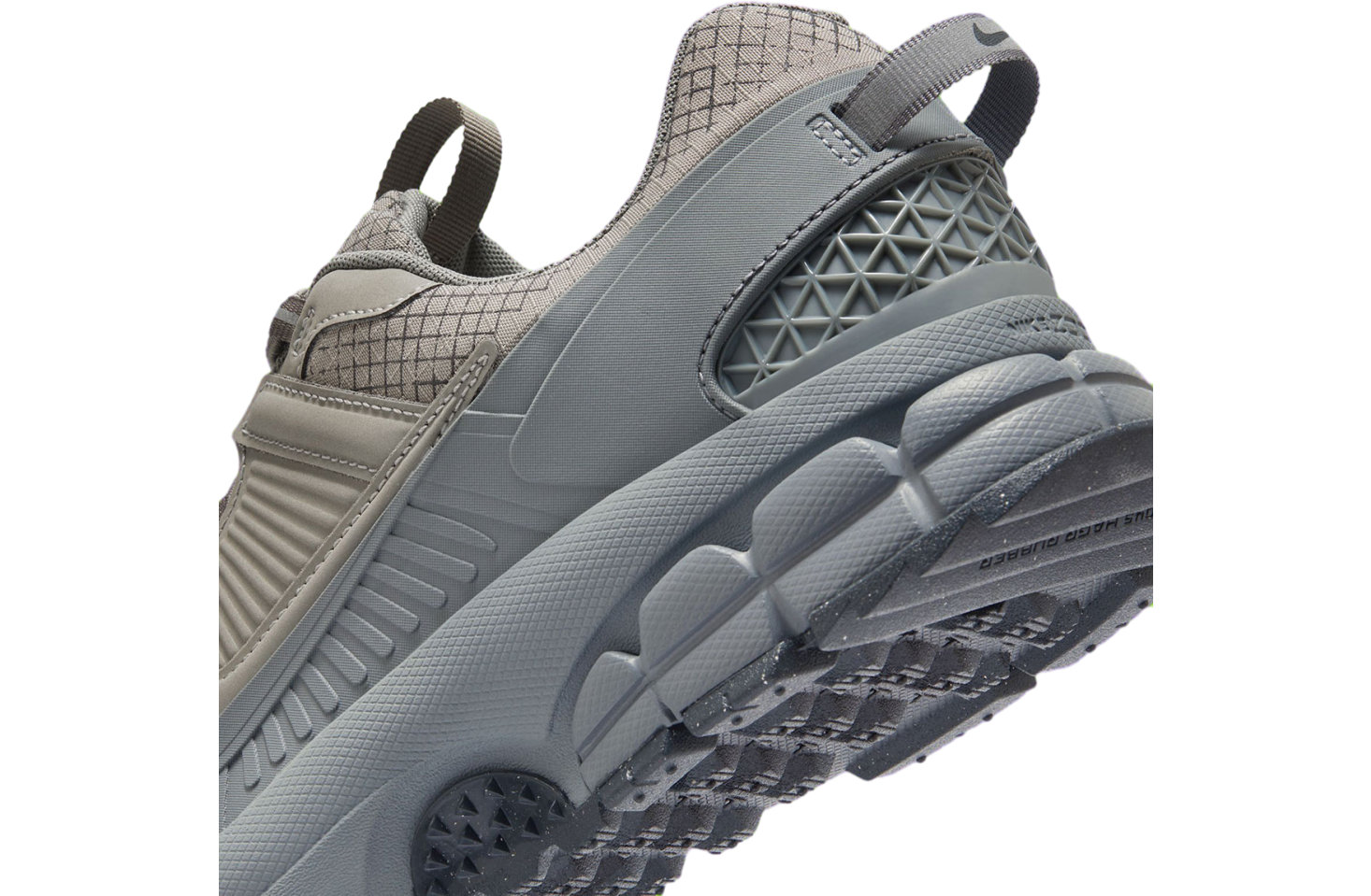 Nike Zoom Vomero 5 Roam Metallic Platinum / Cool Grey
