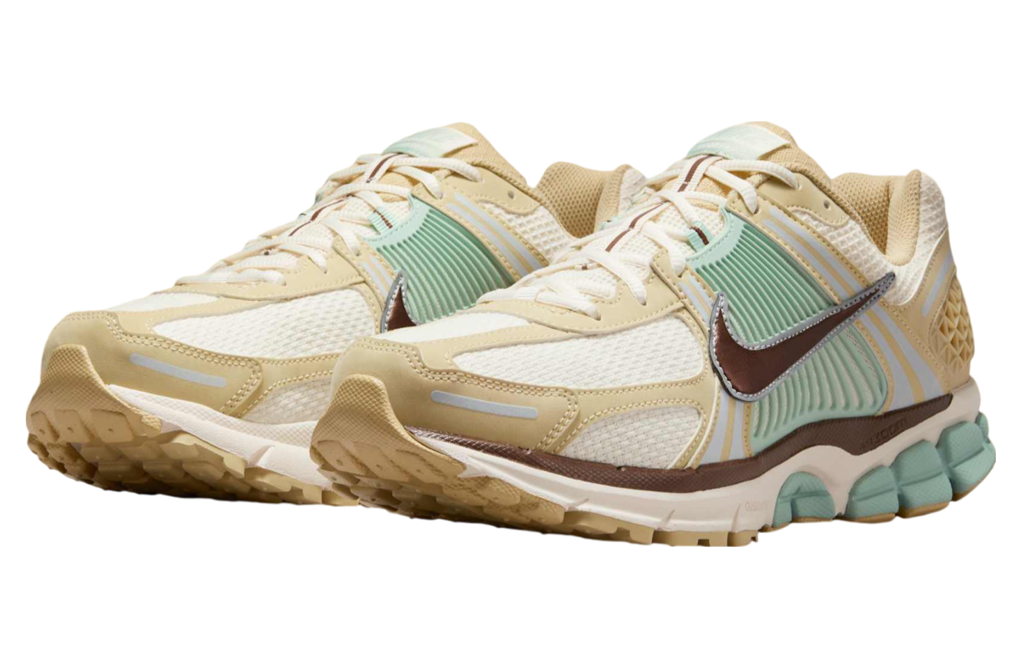 Nike Zoom Vomero 5 Team Gold / Pale Ivory