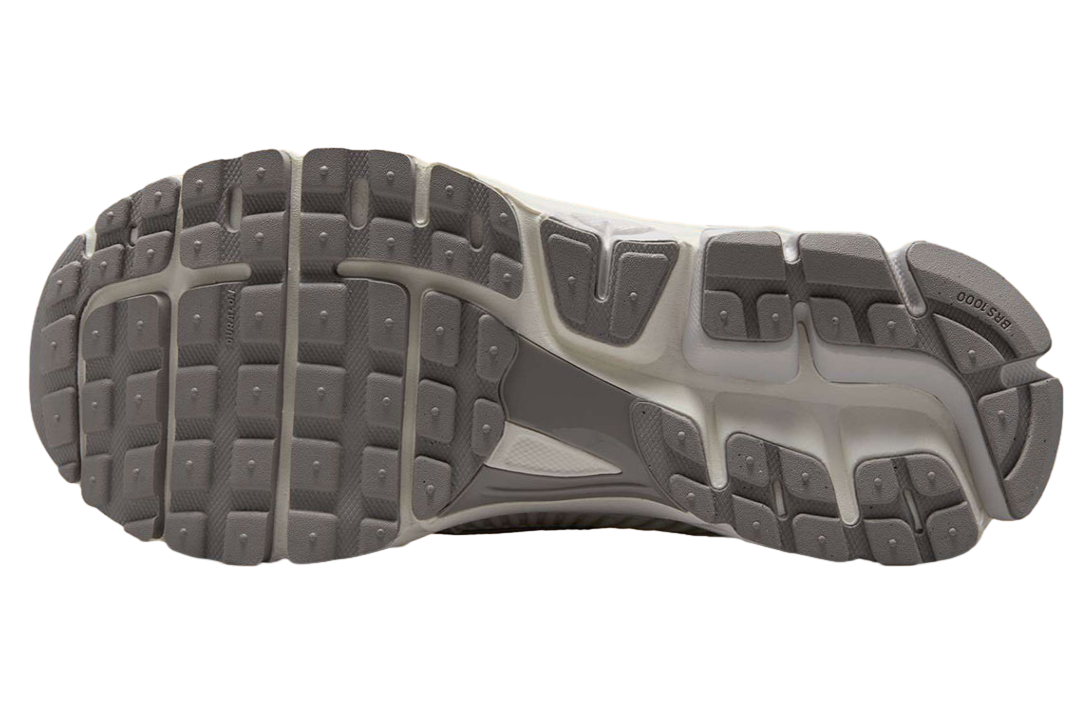 Nike Zoom Vomero 5 WMNS Sail / Metallic Silver / Vast Grey