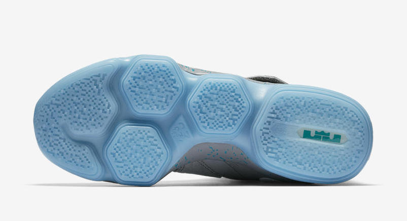 Nike LeBron 14 “MAG”