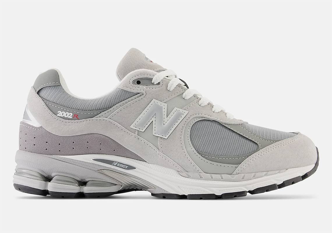 new balance 2002r gore-tex black gray