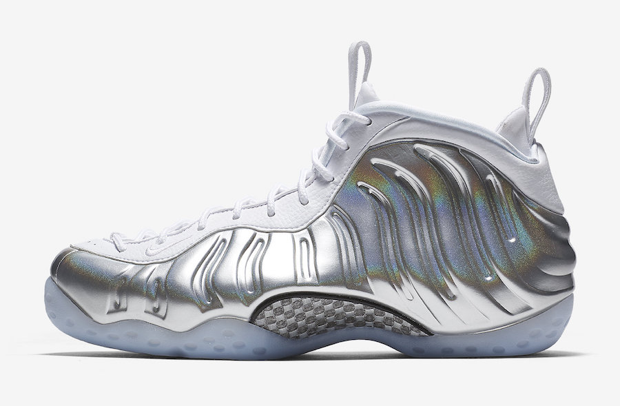 Nike WMNS Air Foamposite One “Chrome”