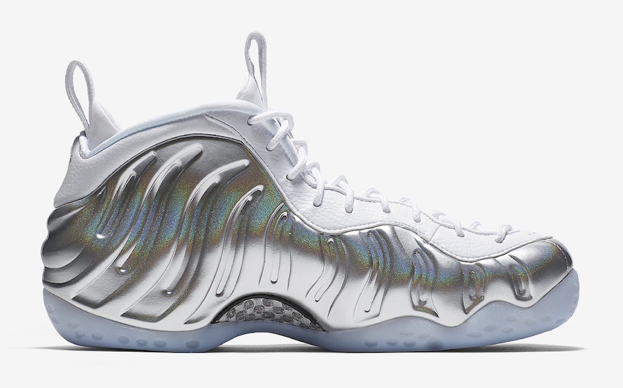 Nike WMNS Air Foamposite One “Chrome”