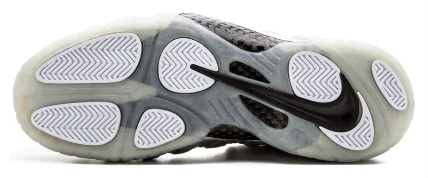 Nike Air Foamposite Pro PRM LE “Silver Surfer”