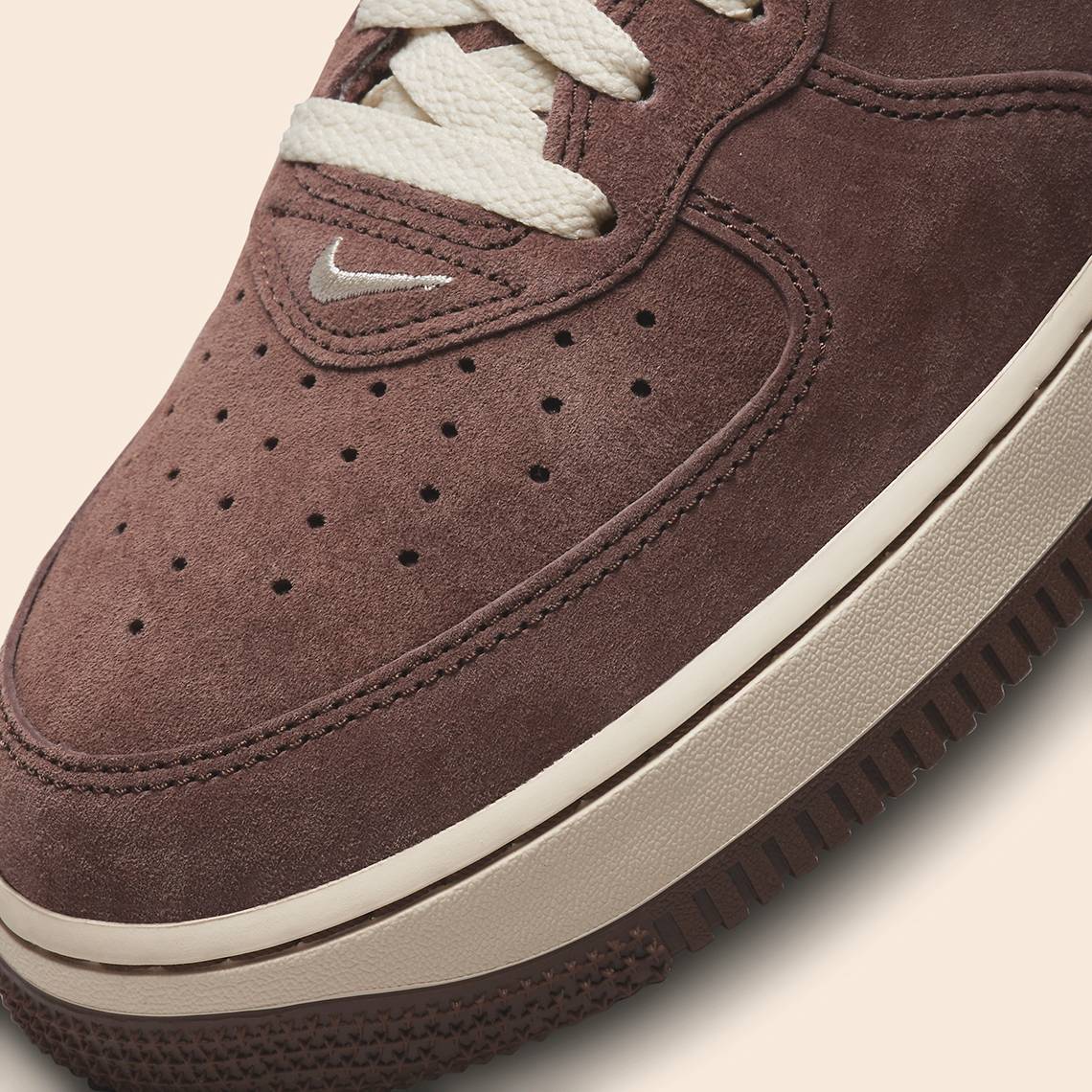 Nike Air Force 1 Mid QS
