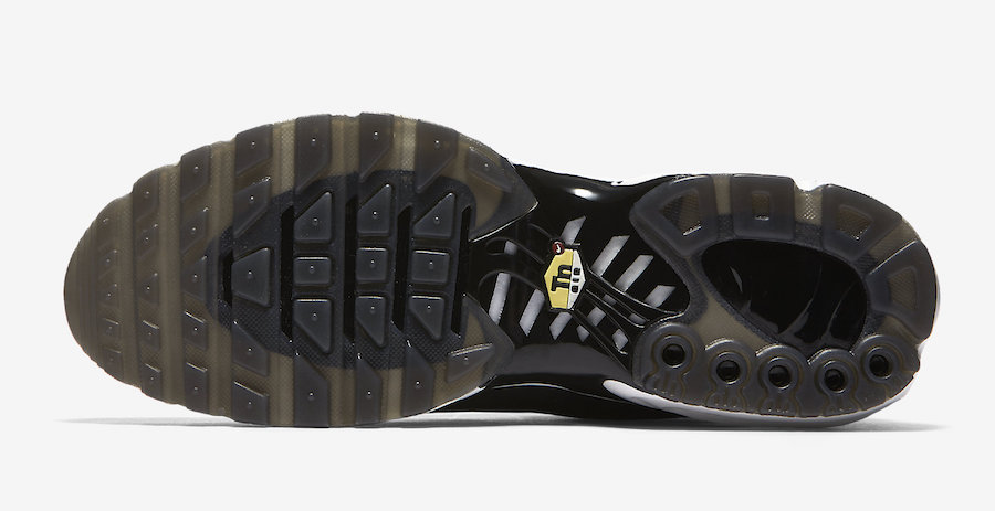 Nike Air Max Plus “Big Logo”