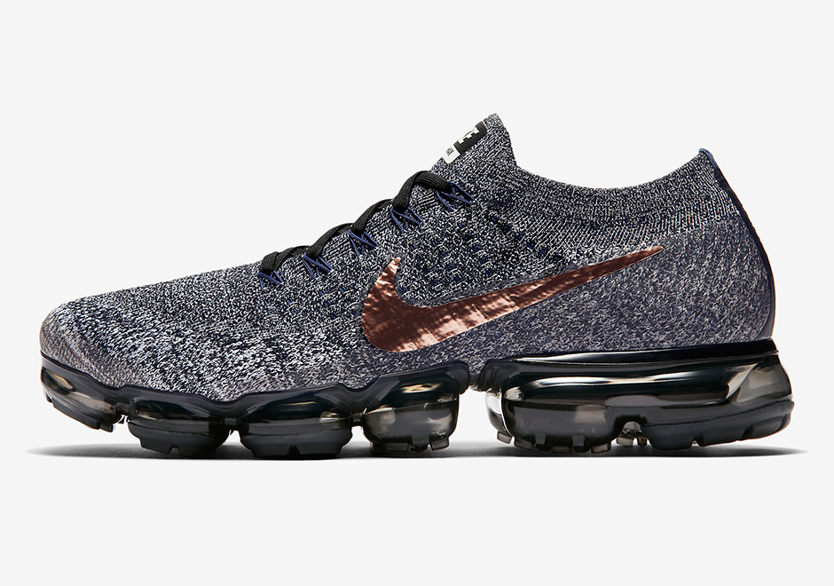 Nike Air VaporMax “Explorer Dark”