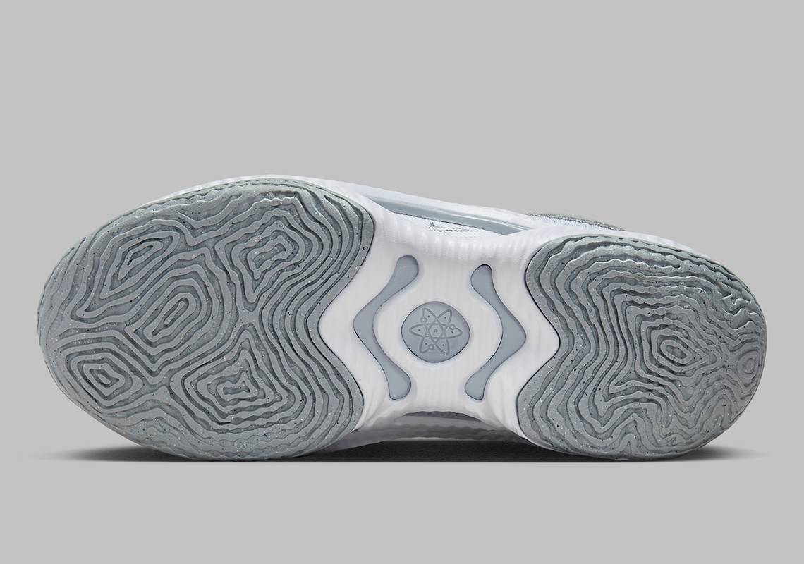 Nike Cosmic Unity 3 TB