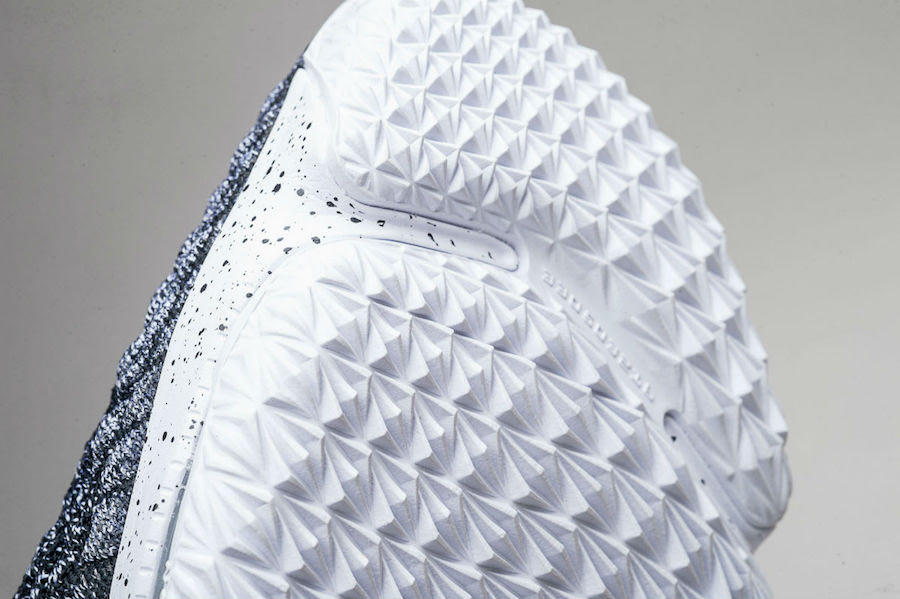 Nike LeBron 15 “Ashes”