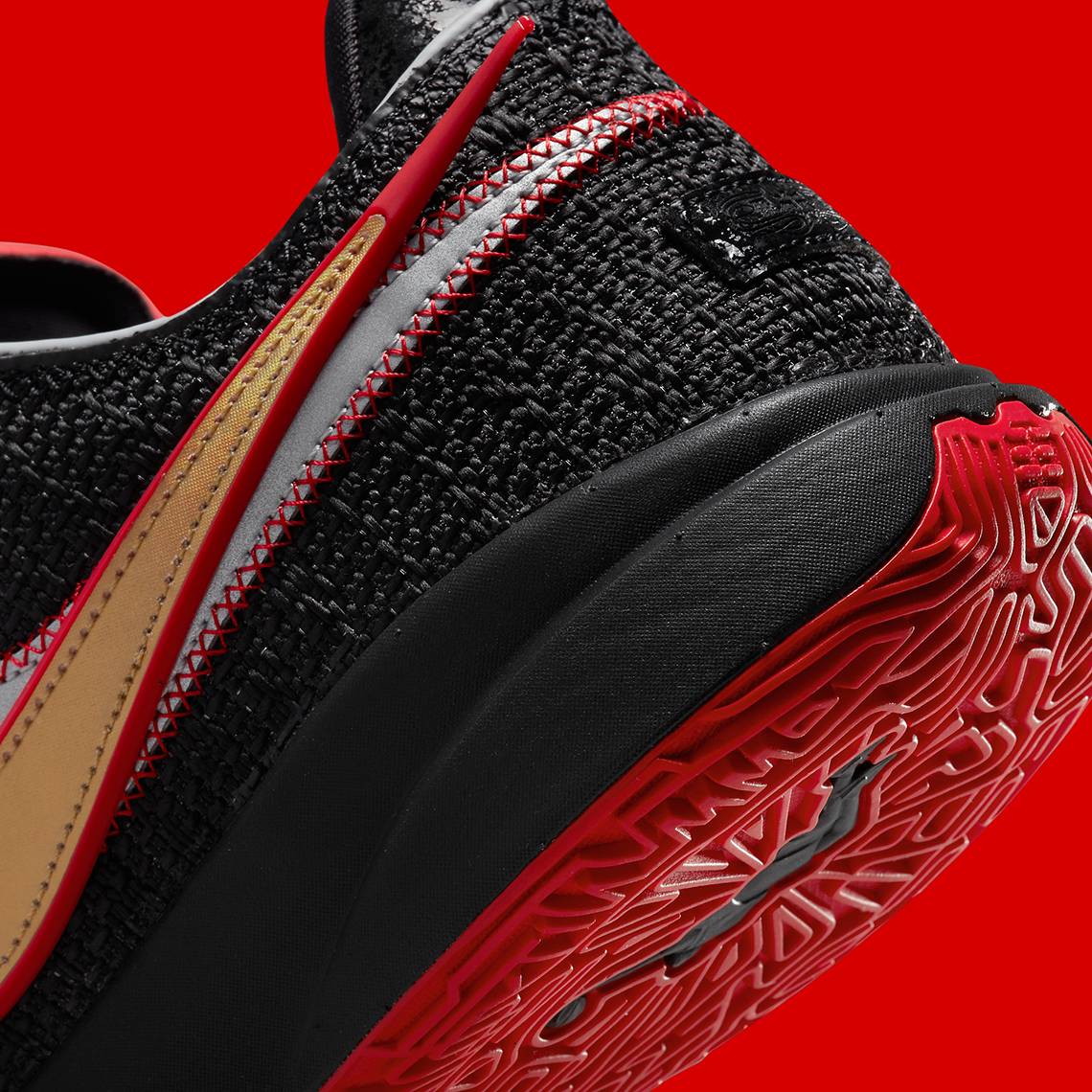 Nike LeBron 20