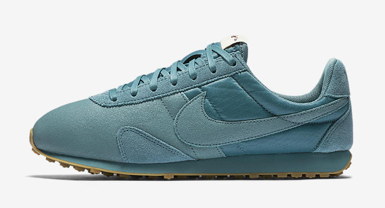 Nike WMNS Pre Montreal Racer Premium