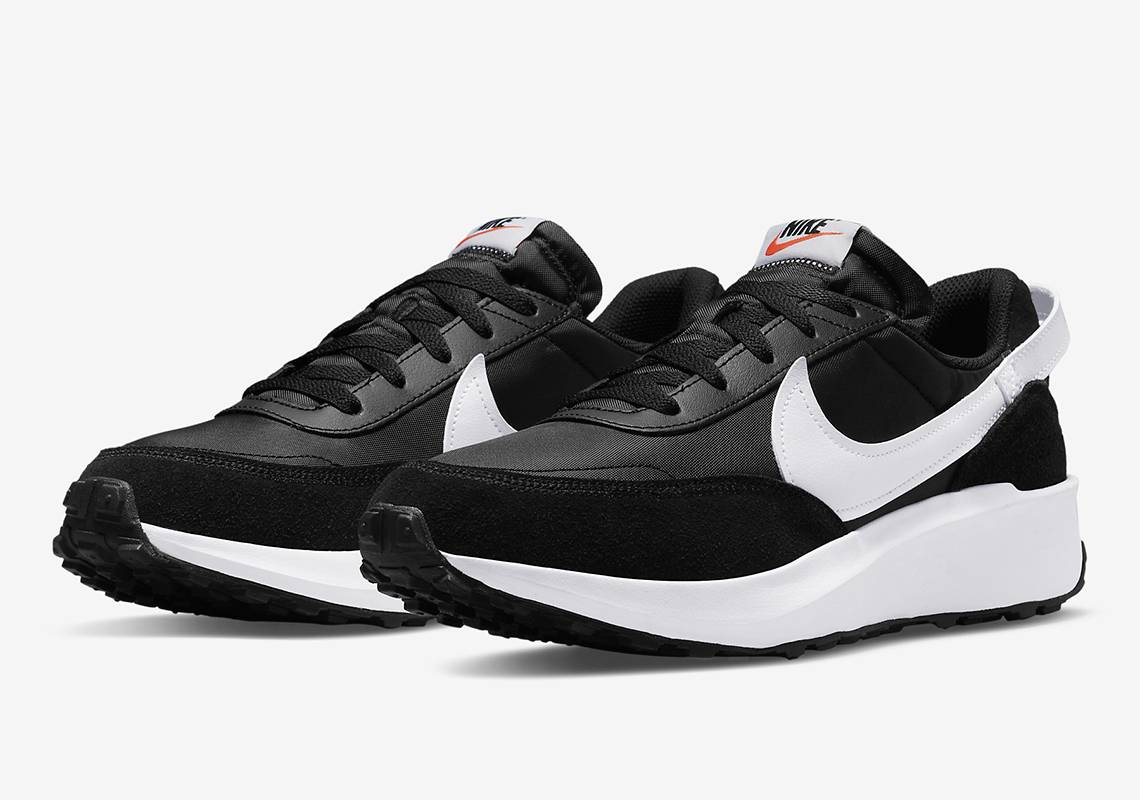 Nike Waffle Debut