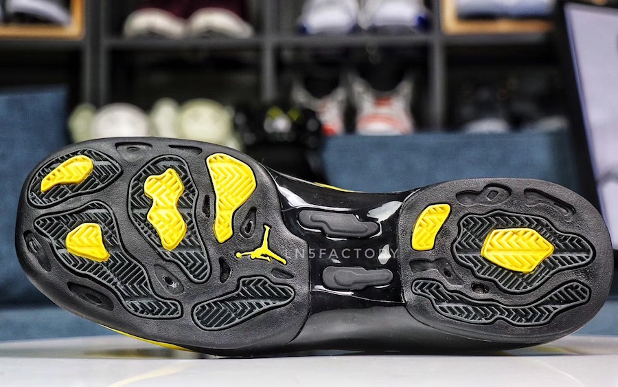 SoleFly x Air Jordan 17 Low